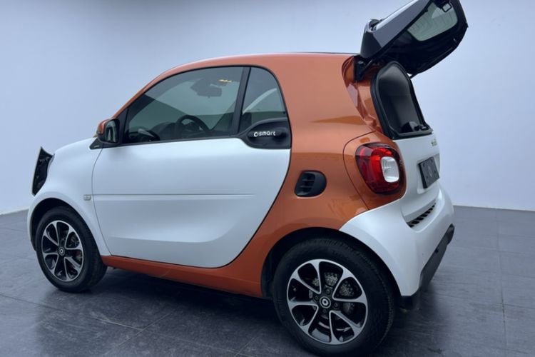 Used smart fortwo 2015 1.0L 52 kW Hardtop Passion Edition
