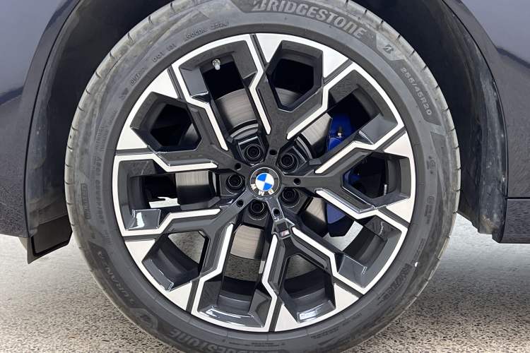 Used BMW X3 2025 xDrive30L Luxury Edition M Sport Package Exterior 3