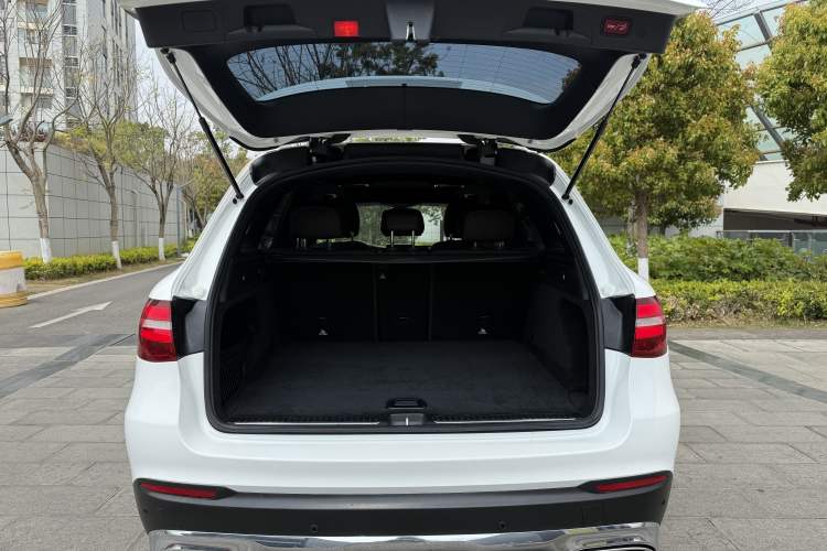 Used Mercedes-Benz GLC 2019 GLC 200 L 4MATIC Interior 7