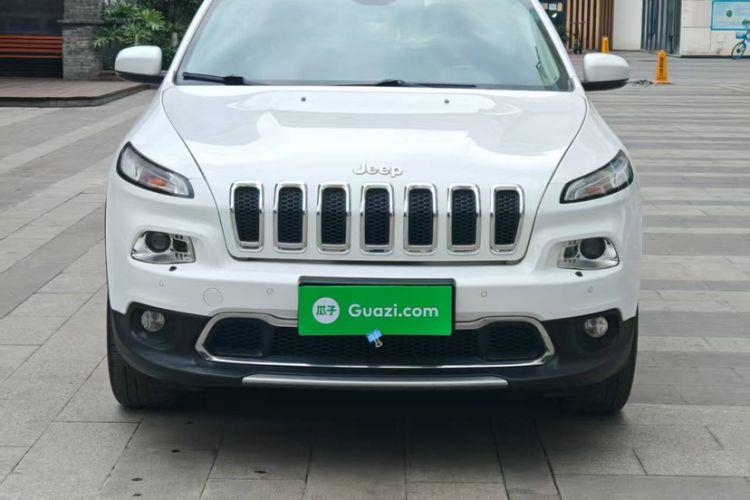 Used Jeep Cherokee 2016 2.4L Superior Edition
