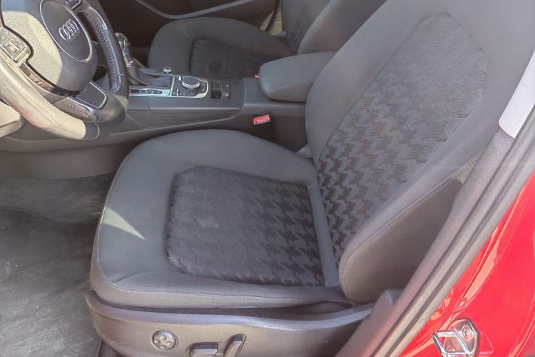 Used Audi A3 2014 Limousine 35 TFSI Automatic Fashion Model