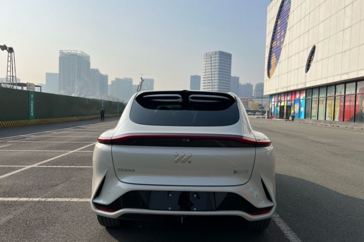 Used IM LS7 2024 90 kWh Max Elite Rear-Drive Version