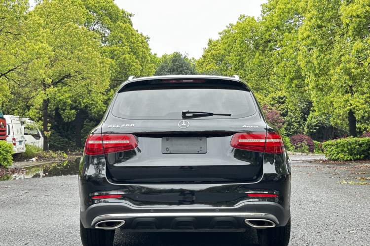 Used Mercedes-Benz GLC 2018 Facelifted GLC 260 4MATIC Dynamic Edition Exterior 5