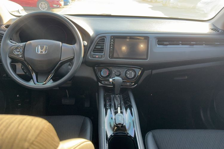 Used Honda Vezel 2020 1.5L CVT Pioneer Edition