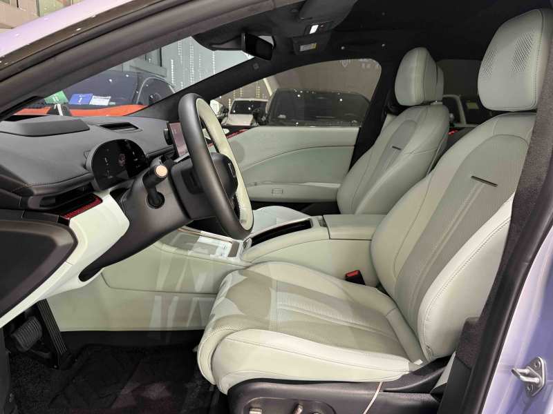 Used Zeekr 007 2025 Rear-Drive Intelligent Driving Version 75 kWh — 38