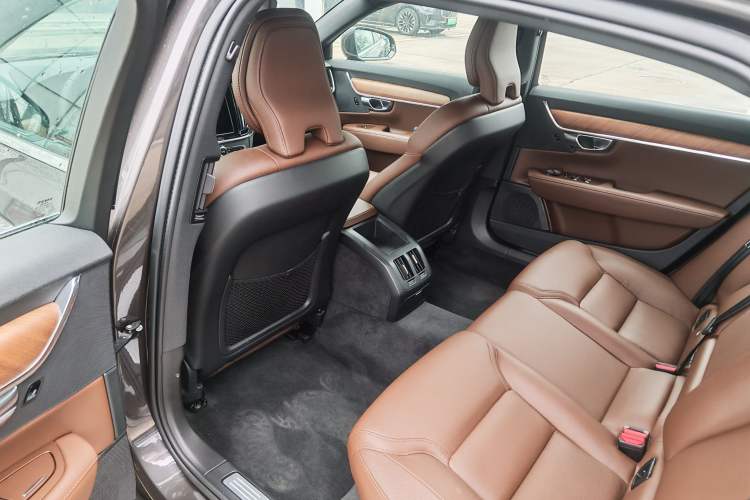 Used Volvo S90 2024 B5 Zhiyi Luxury Edition