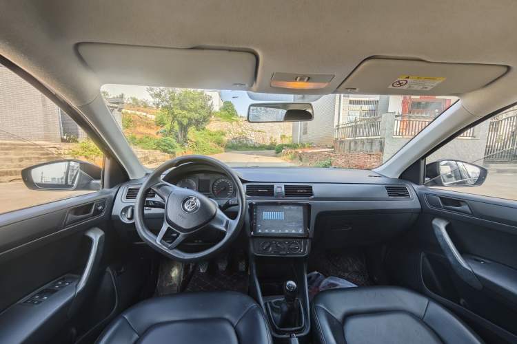 Used Volkswagen Santana 2016 1.4L Manual Fashion Edition