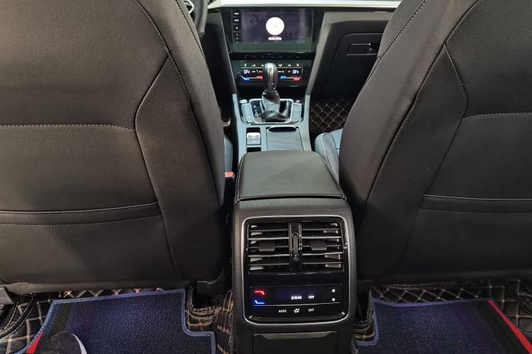 Used Volkswagen FAW-Volkswagen CC 2023 380TSI Striking Edition
