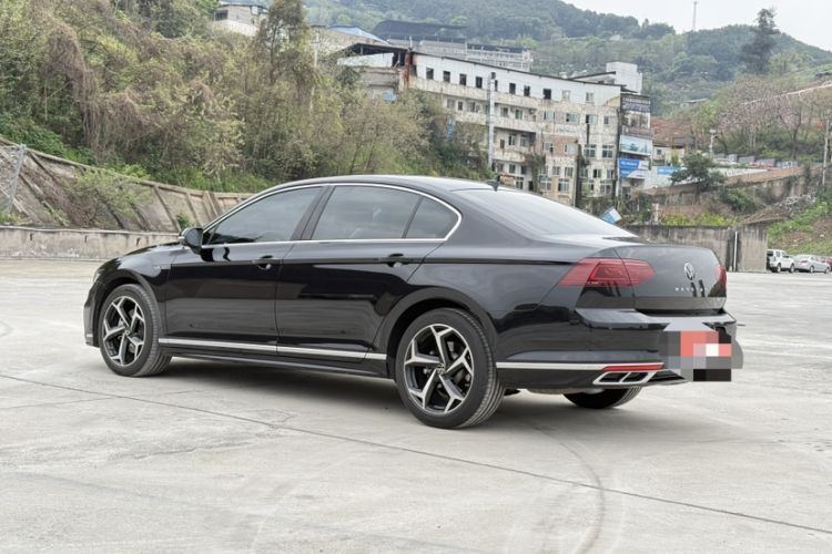 Used Volkswagen Magotan 2023 2 Million Units Commemorative Edition 330TSI DSG Luxury Version Exterior 5