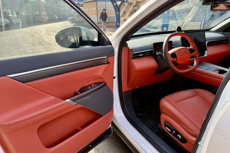 Used Dongfeng eπ eπ008 2024 636Max All-Electric Version 6 Seats Interior 5