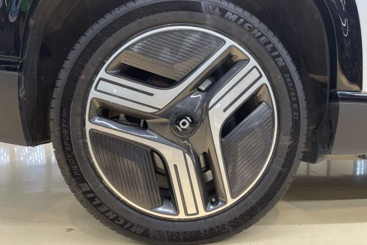 Used Qiyuan E07 2025 All-Electric 4x4 90kWh Ultra High-Performance Edition