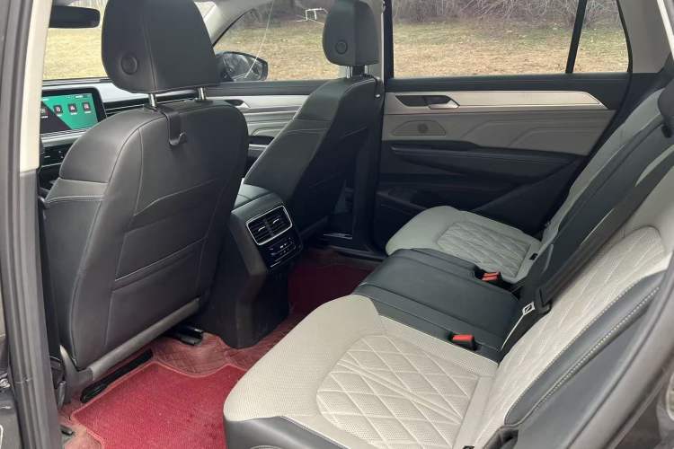 Used Volkswagen Tavendor 2024 380TSI All-Wheel-Drive R-Line Cruise Premium Edition
