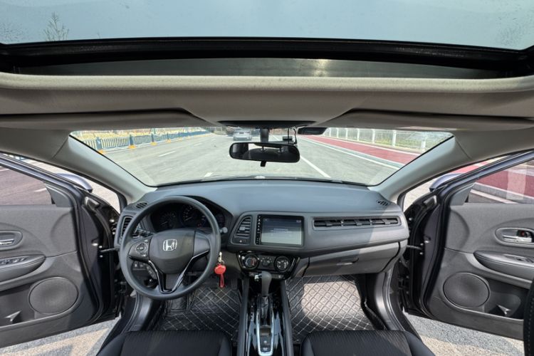 Used Honda Vezel 2019 1.5L CVT Pioneer Edition China VI Interior 11