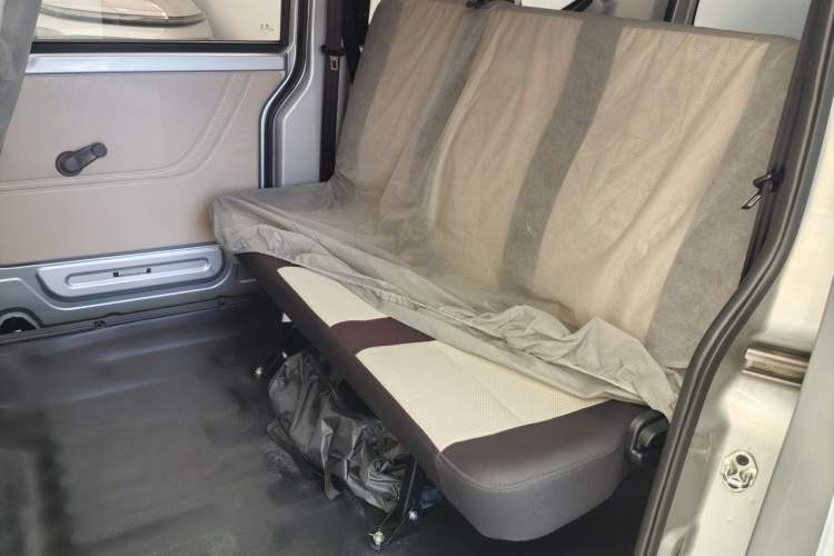 Used Kuayue Kuayue Xing V3 2023 1.3L Gasoline Standard Model 5-Seater Passenger Vehicle
