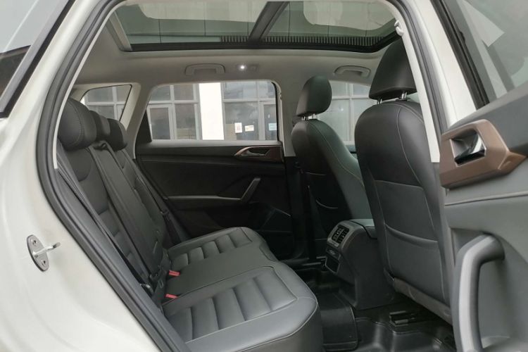 Used Volkswagen Tharu 2020 280TSI Two-Wheel Drive Luxury Plus Version China VI Standard