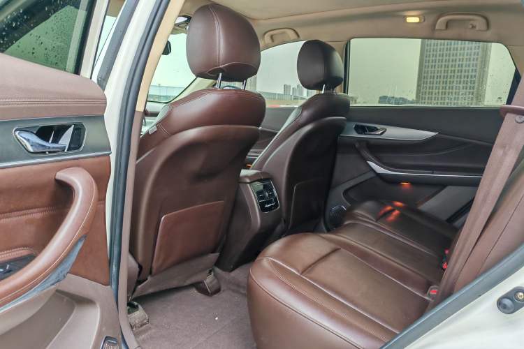 Used Leopaard Mattu 2018 1.6T GDI DCT Prestige Model Interior 4