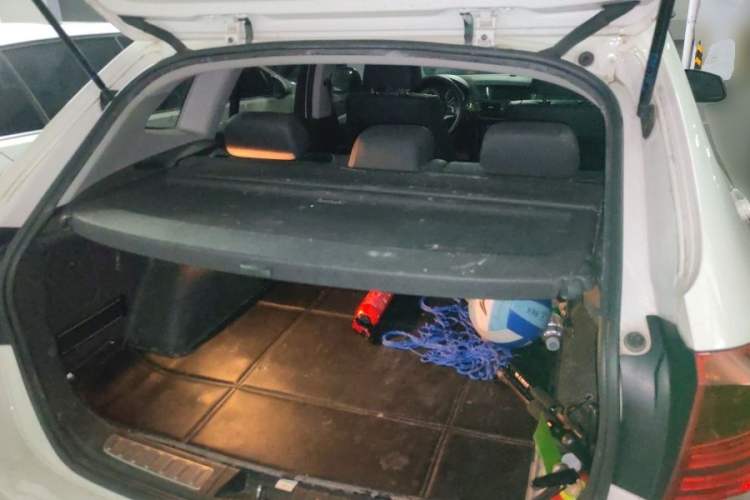 Used BMW X1 2014 sDrive18i Leading Model Interior 2