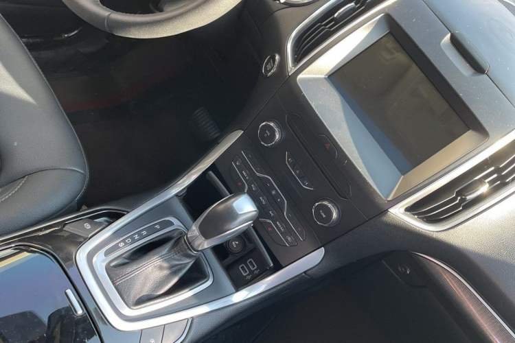 Used Ford Edge 2018 EcoBoost 245 Two-Wheel-Drive Titanium 7-Seater China VI Standard