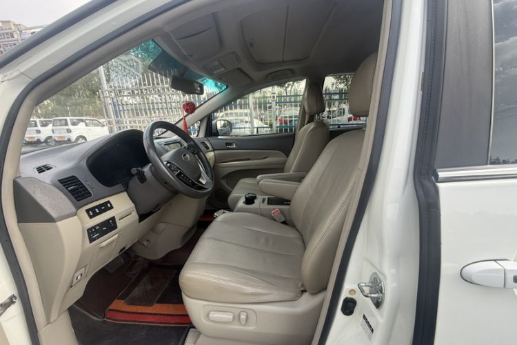 Used BYD M6 2015 2.4L Automatic Prestige Edition
