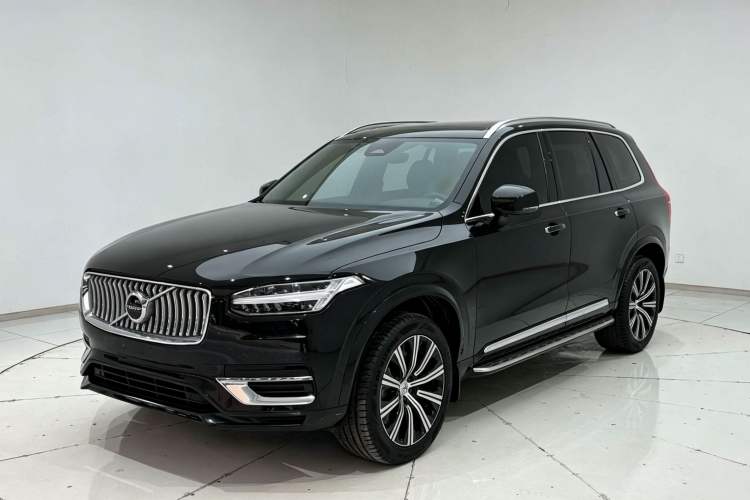 Used Volvo XC90 2023 B6 Zhiyi Luxury Edition 7-Seater Front Left 45 Deg