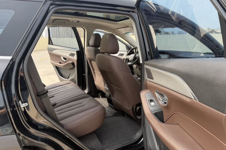 Used JETOUR X90 PLUS 2023 1.6TD DCT Flat-Platform + 7 Seats