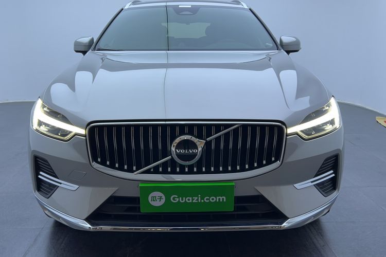 Used Volvo XC60 2023 B5 4x4 Smart Luxury Edition