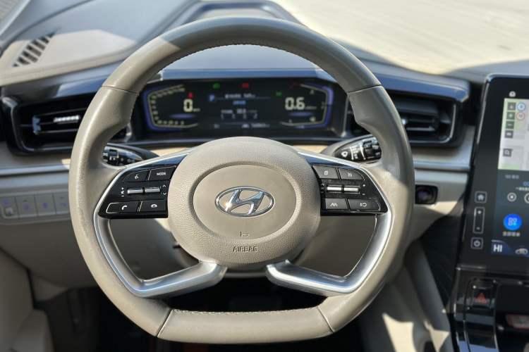 Used Hyundai Custo 2021 270TGDi Prestige LUX
