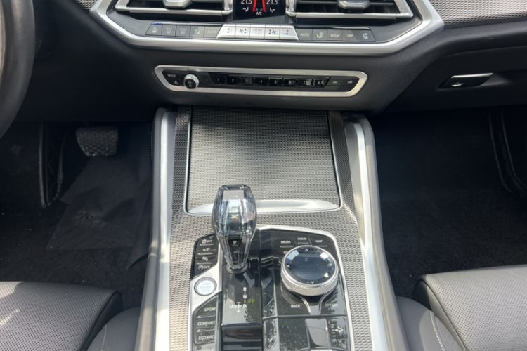 Used BMW X6 2020 xDrive40i Luxury Model with M Sport Package