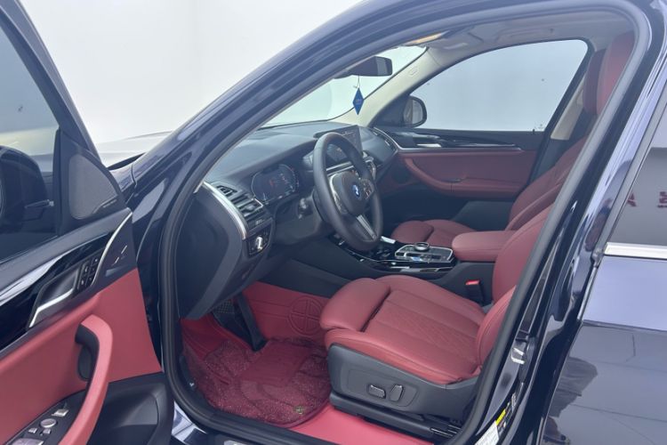 Used BMW iX3 2024 Leading Model
