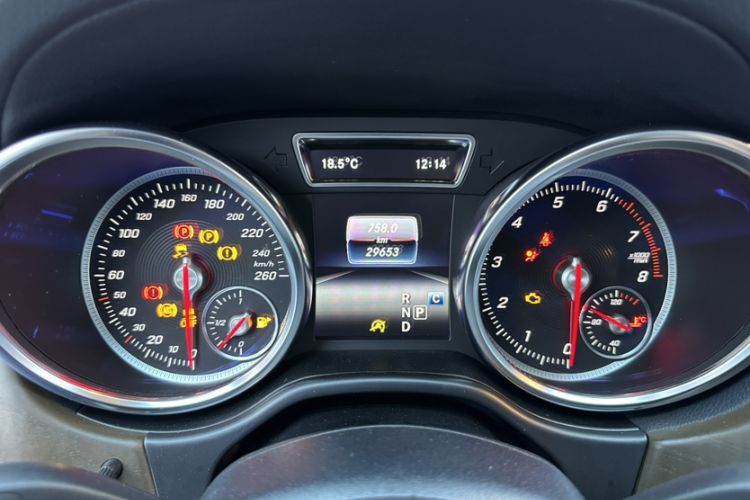 Used BAIC Off-Road BJ90 2021 3.0T Zhenrong Edition Odometer Close Up