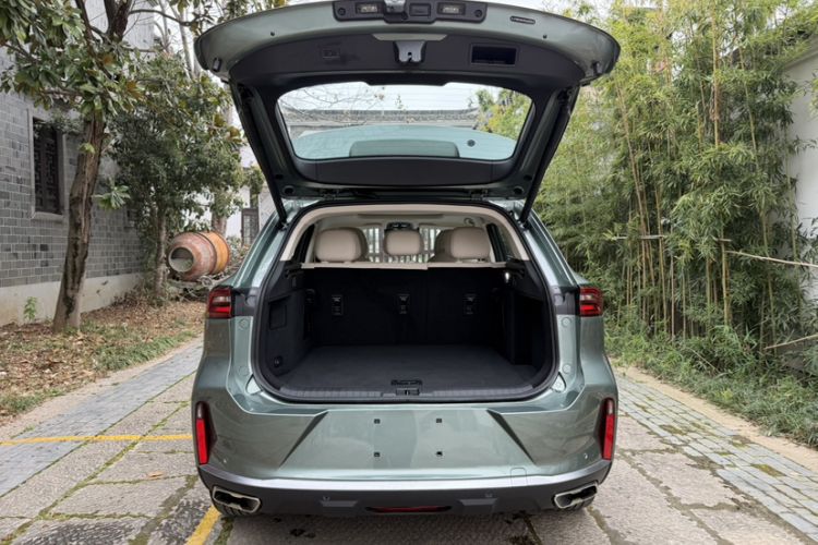 Used EXEED Lingyun 2024 300T Two-Wheel Drive Starlight Edition
