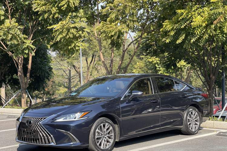 Used Lexus ES 2021 200 Excellence Edition