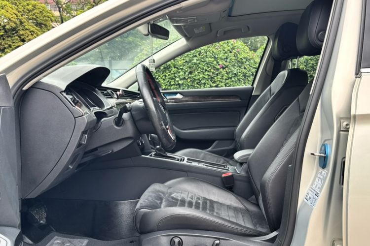 Used Volkswagen Magotan 2018 330TSI DSG Luxury Model