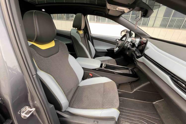 Used Volkswagen ID.4 X 2022 Smart Enjoyment Long-Range Edition