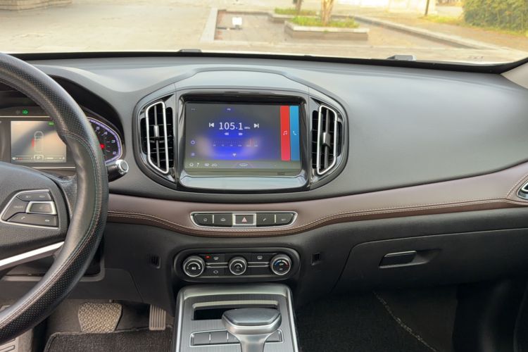 Used Chery Tiggo 7 2018 FLY Model 1.5T Automatic Jingxiang Edition China V Standard Center Console