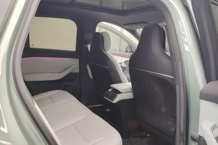 Used Nio ES6 2023 75 kWh Interior 8