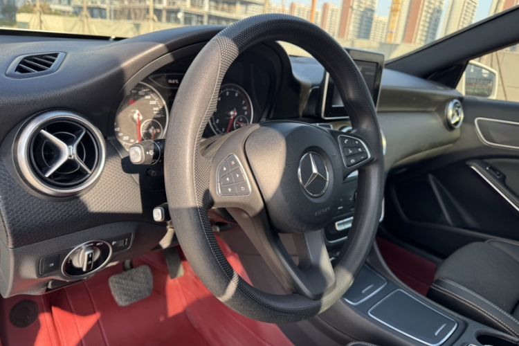 Used Mercedes-Benz A-Class (Import) 2016 A 180
