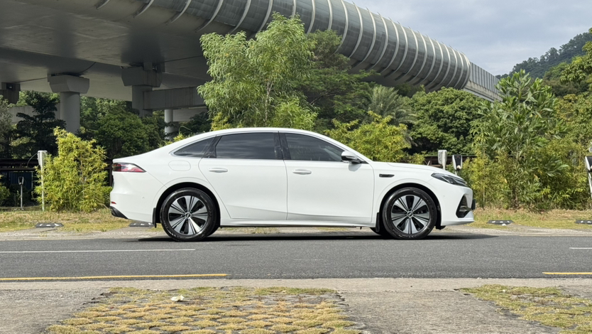 Geely Galaxy A7 2025 Model EM-i 150km Long-Distance Edition — снимка 20
