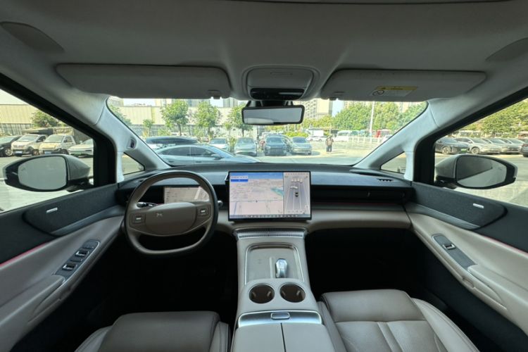 Used XPeng X9 2024 610 Long-Range Pro
