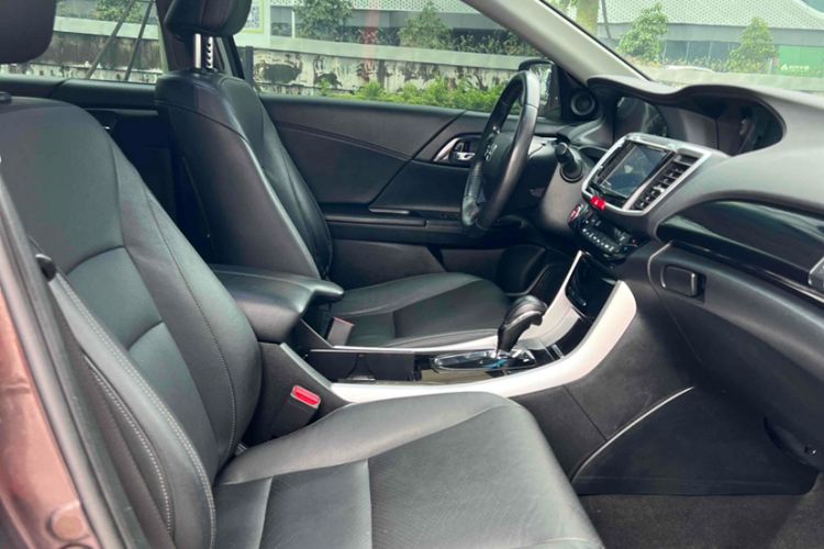 Used Honda Accord 2016 2.0L Elite Edition
