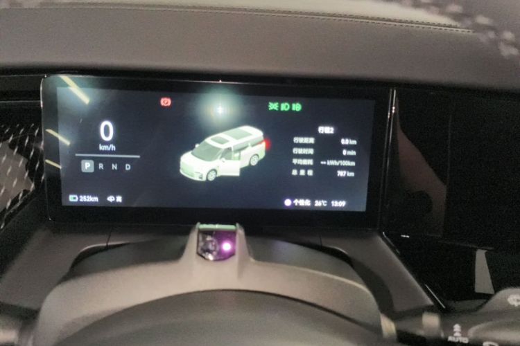 Used Zeekr 009 2024 7-Seater Aisle Version 108 kWh