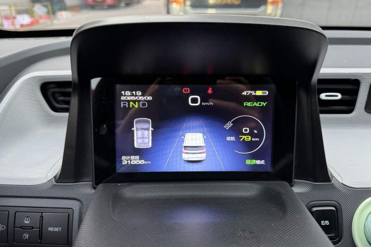 Used Wuling Hongguang MINIEV 2021 Macaron Premium Model – Lithium Iron Phosphate