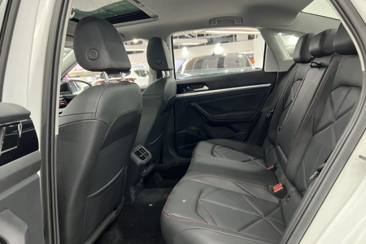 Used Volkswagen Lavida 2024 300TSI DSG Starry Sky Leading Edition Interior 1