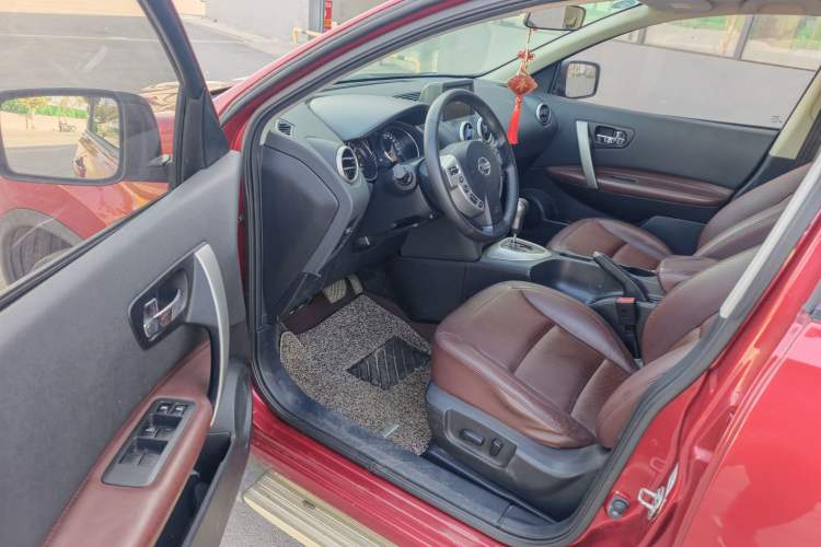 Used Nissan Qashqai 2015 2.0 XV Cool CVT 2WD Left Front Seat