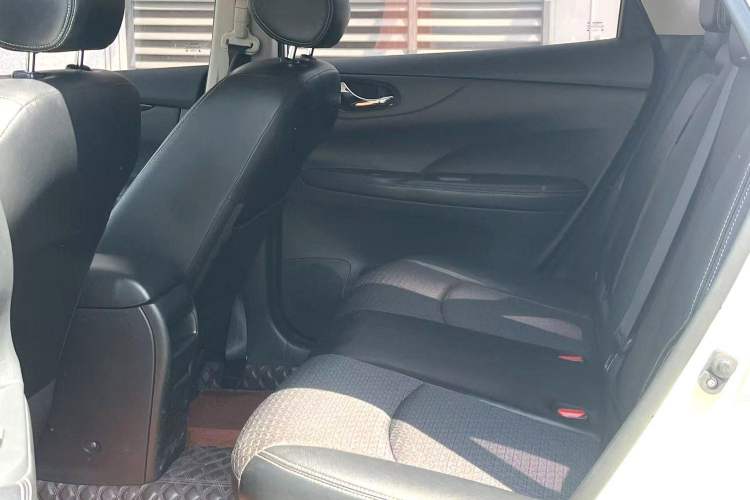 Used Nissan Tiida 2019 1.6L CVT Smart Drive Version China VI Standard