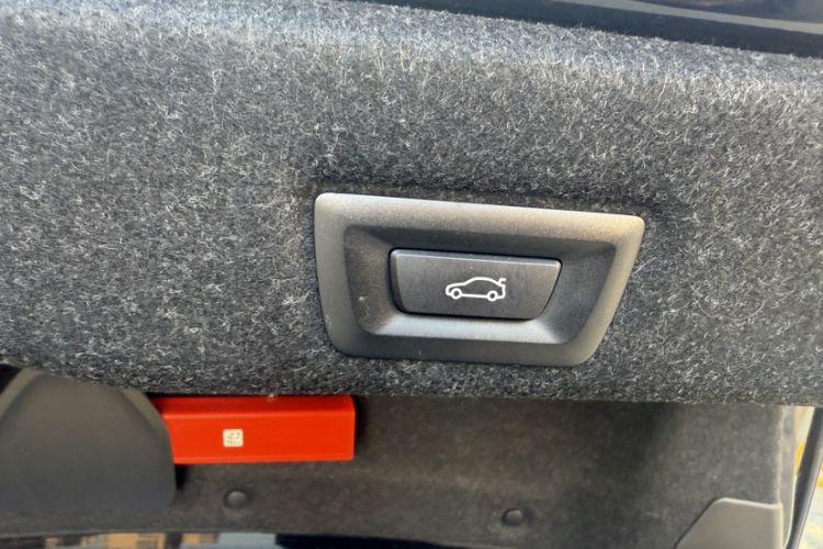 Used BMW 5 Series 2024 525Li Luxury Package
