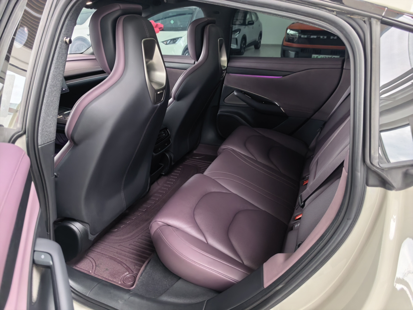 Xiaomi Auto SU7 2024 Rear-Drive Long-Range Intelligent Driving Version — снимка 13