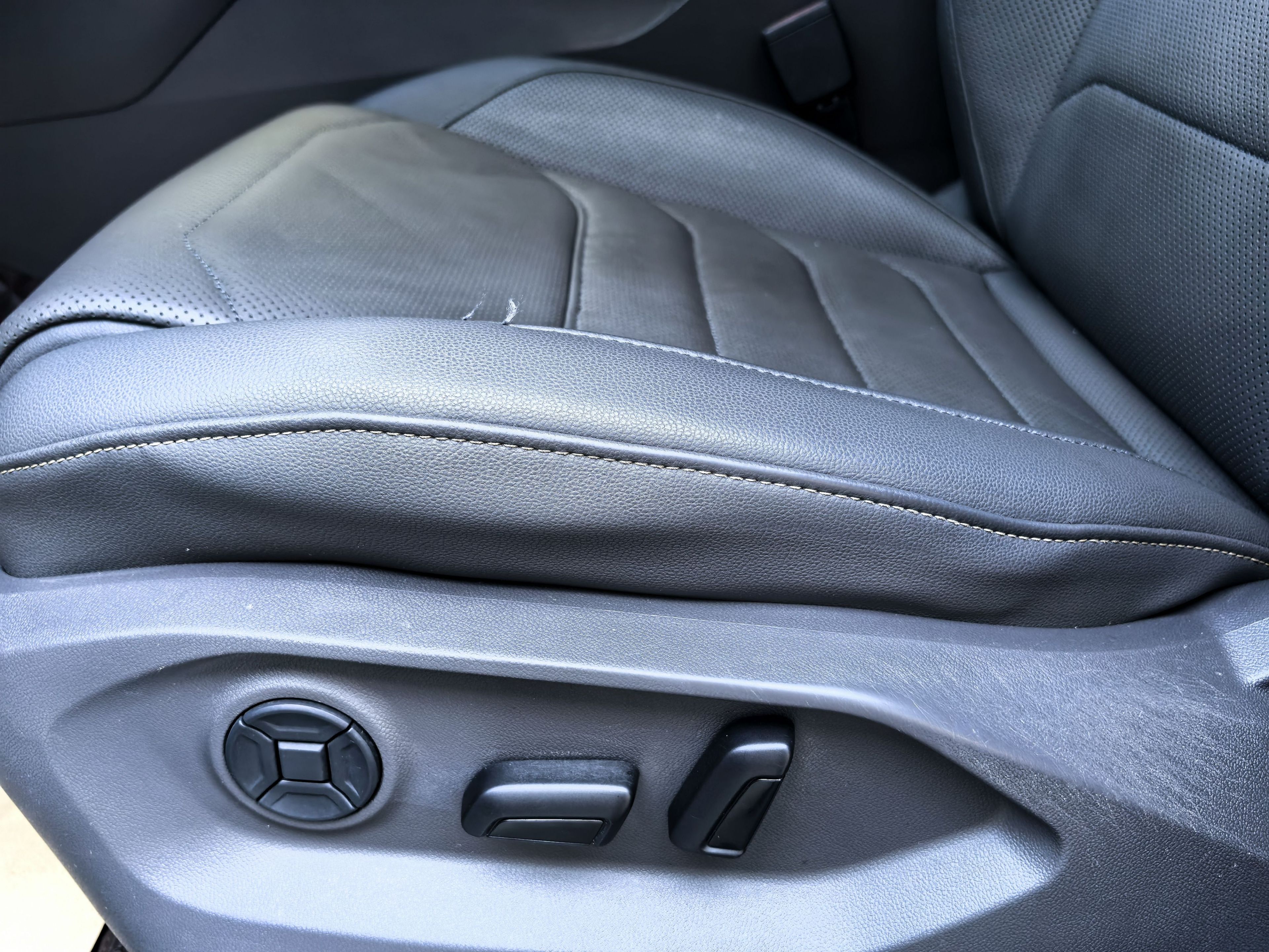 Vordere Reihe im Auto