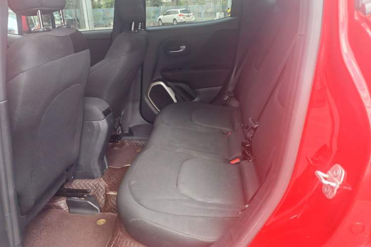 Used Jeep Renegade 2017 180T Automatic Kinetic Edition+