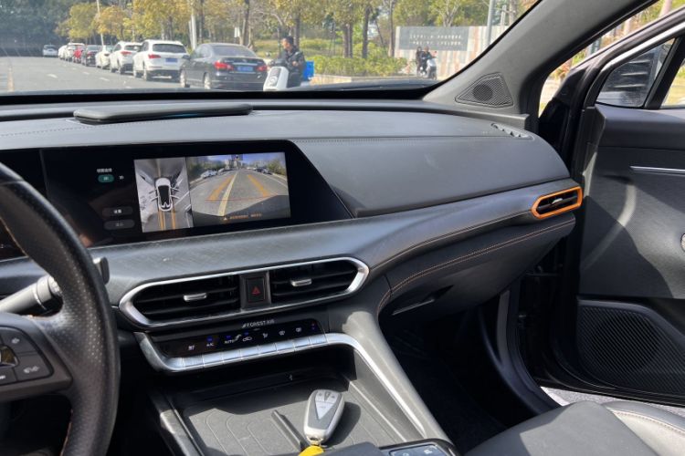 Used CHANGAN UNI-T 2022 1.5T Prestige Version Interior 2